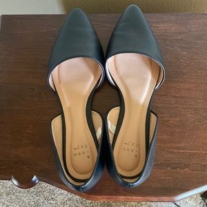 Pointy toe flats